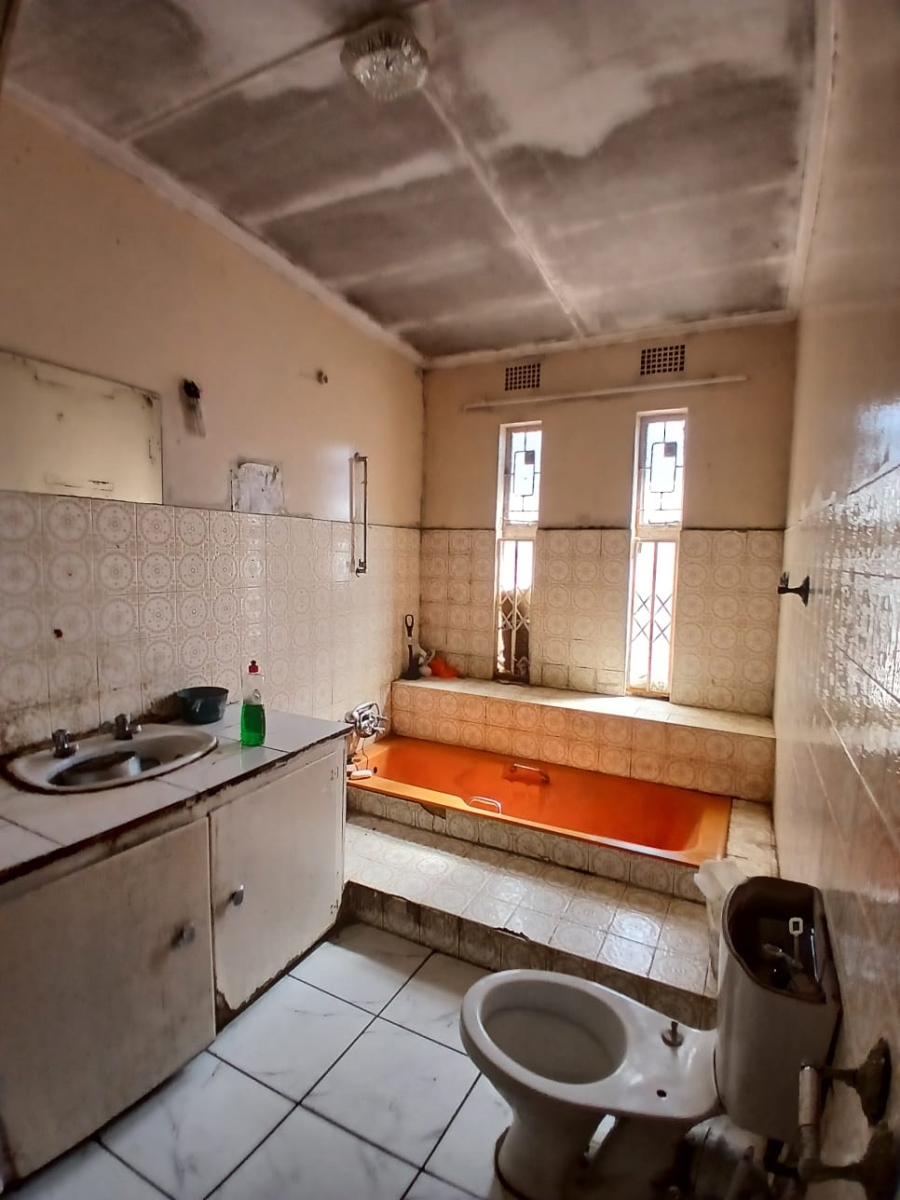 7 Bedroom Property for Sale in Dale View Eastern Cape